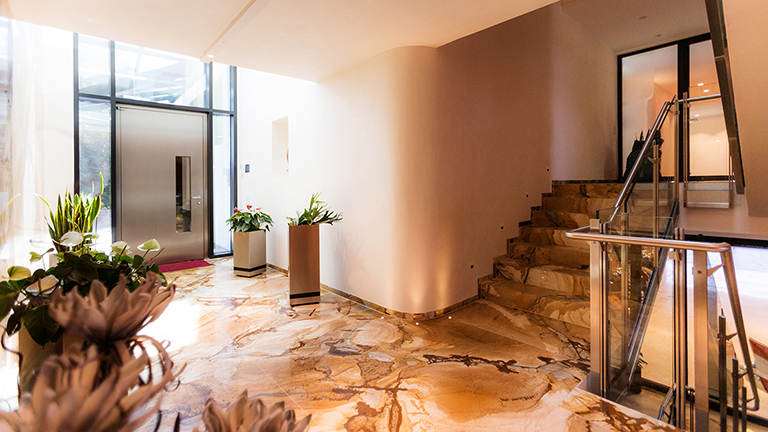 sich gegenseitig fördern, resultieren, gemeinsam, Ablauf, effizient, Unterstützung, Online Marketing-Maßnahme, wettbewerbsfähig, Beeindrucken, funktional, Unternehmenswerte, Charakter, Werbung, Verzeichnis, Familienunternehmen, Erwartung, Ergebnis, erzielen, Perspektive, Weiterbildung, 3D, CGI, Spezialist, Qualitätsniveau, passgenau, Lehrplan, Berufsvorbereitung, divers, Teilnehmer, profitieren, interdisziplinär, fachübergreifend, überschneiden, Betriebsausbildung, Modeindustrie, Architektur, Games, Filmproduktionen, Motor, Unterhaltungsindustrie, versiert, ausgebildet, hochgradig, spezialisiert, dreidimensional, Visualisierung, Option, Verlängerung, Sozial, Themen, Büro, Mediendesign, Leidenschaft, Herzblut, frisch, Fokus, zugeschnitten, ungewöhnlich, Firmenauftritt, abgefahren, Geschenkidee, Multimediaprojekt, Emotion, potenziell, Außendarstellung, Google, Bing, SEO, Praxiserfahrung, Onlinemarketing, Return on Investment, Umsätze, SEO-Betreuung, Druck, Druckerei, Printmedien, Mitarbeiter, Maschine, Kunde, Wort, Mittelpunkt