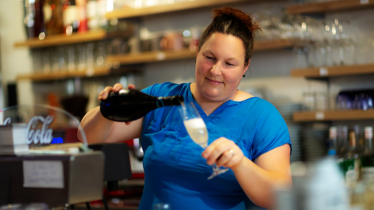 Abend, grandios, Gelateria, Burger, Lounge, Eine Kugel Eis, Zwei Kugeln Eis, Drei Kugeln Eis, Vier Kugeln Eis, Fünf Kugeln Eis, Familien Packung, Familenpack M, Familenpack L, Familenpack XL, Ananas Becher, Erdbeer Becher, Malaga Becher, Joghurt-Becher, Frucht Becher, Amarena Becher, Schoko Becher, Kiwi Becher, Walnuss Becher, Eierlikör Becher, Tiramisu-Becher, After Eight Becher, Nuß-Becher, Karamell-Becher, Spaghetti Becher, Banana Karamel Becher, Mokka-Becher, Baileys Becher, Tartufo Karamel, Tartufo, Tartufo Bianco, Amaretto Becher, Eiskaffee - Eisschokolade, Milchmix - Milchshake, Carbonara Spaghetti Eis, Banana Spaghetti Eis, Schoko Spaghetti Eis, Spaghetteria Italia, Kiwi Spaghetti Eis, Nero Spaghetti Eis, Vanille Spaghetti Eis, Erdbeer Spaghetti Eis, Amarena Spaghetti Eis, Primavera Spaghetti Eis, Clasico Spaghetti Eis, Schokosoße Tüte, After Eight Tüte, Erdbeer Tüte, Amarena Tüte, Erdbeersoße Tüte, Bonito Tüte, Raffaello Tüte, Krokant Tüte, Nuss Tüte, Rocher Tüte, Joghurt Waldbeer, Joghurt Amarena