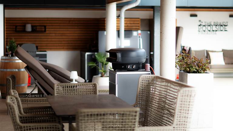 Handwerksbetrieb, gibt, regional, Kunsthandwerk, Muranoglas, venezianische Masken, Keramik, Lederwaren, handgefertigt, beliebt, charakteristisch, Kunst, Mode, Schuhe, Kleider, können, ebenfalls, interessant, Kauf, sein, besonders, Stadt, Mailand, Florenz, Grana Padano, Wurstwaren, Grappa, Auswahl, traditionell, italienische Gerichte, sehr hoher Qualität, Schinken, vieles, mehr, Meer, Nudeln, Mehl, geschälte Tomaten, Tomatenmark, italienische Nudeln, Fertigreis, Risotto, Nudelsaucen, Aufschnittvariationen, Käseplatte, Gemüsespezialitäten,  Meeresfrüchtevariationen, groß, Bandbreite, Geschenkpakete, biologisch, biodynamisch, Demeter, zertifiziert, alkoholfrei, glutenfrei, vegetarisch, vegan, Familiengeführt seit 1912, Shoppingparadies, Tipps, Einkauf, besten, Adressen, Orte, Shoppingtipps, Lebensart, Norden, wichtig, Modezentren, verwunderlich, Boutiquen, prestigeträchtigsten, Marken, Markt, südländisch, Flair, Emotionen, duftet, frisch, Cafebar, reges, Treiben, einzigartig, Weinliebhaber, Weinabteilung, Antipasti, Aufstriche